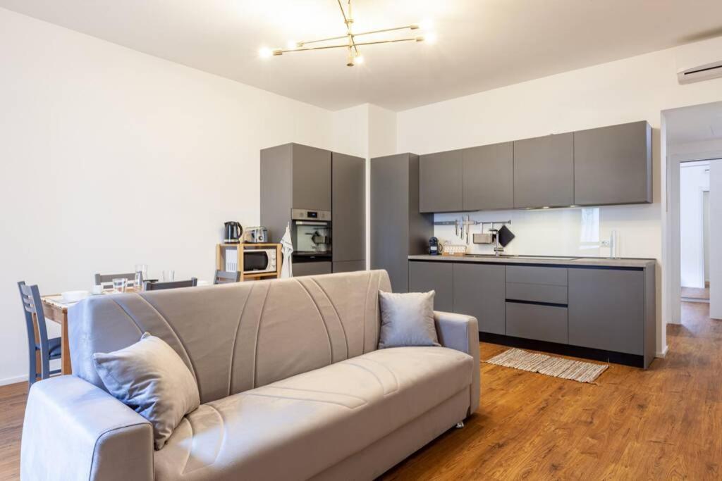 Lazzi - A.C. - Wi-Fi - Flexyrent Apartment Милано Екстериор снимка